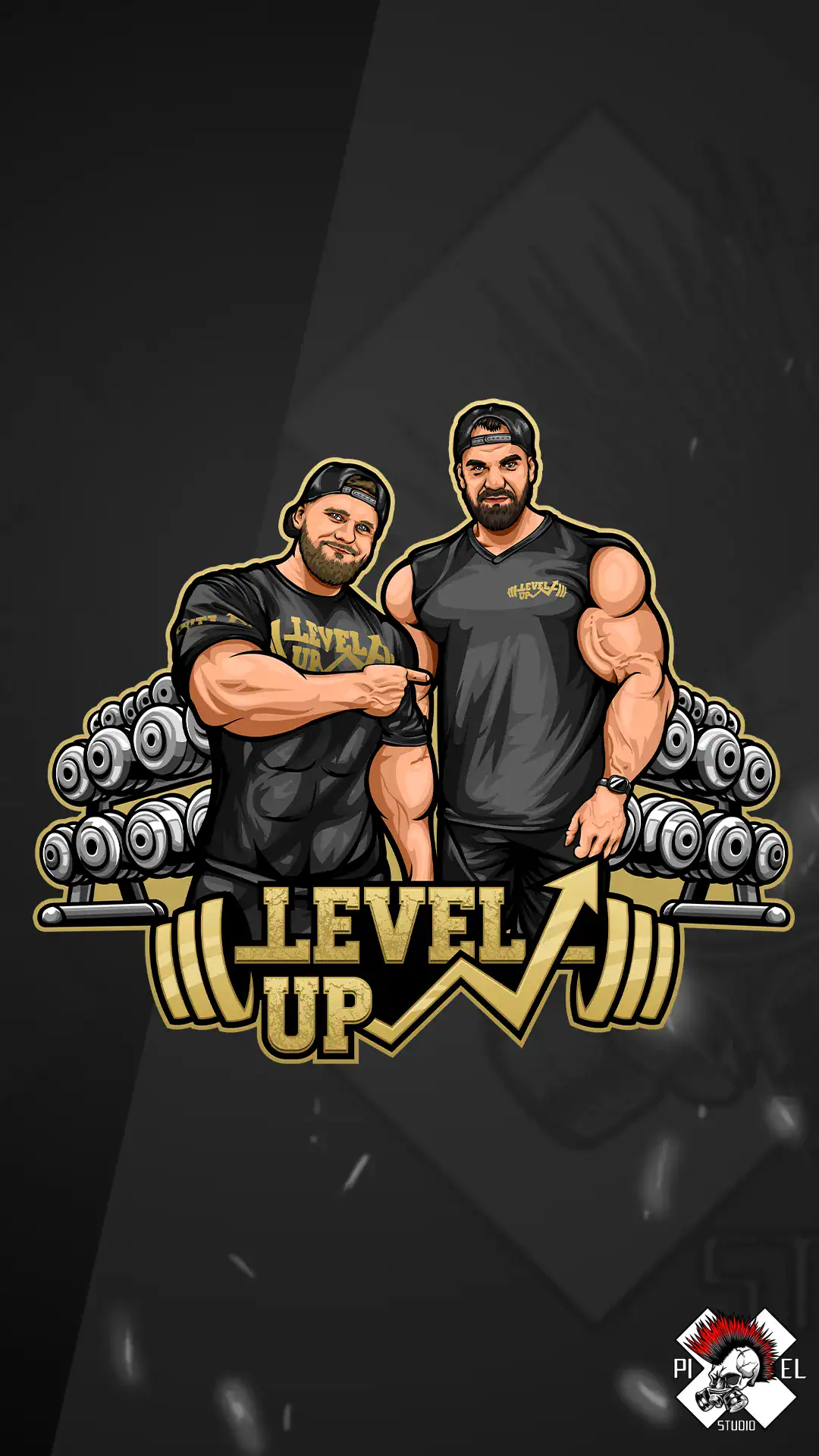 Ilustracja dwóch umięśnionych mężczyzn w strojach gimnastycznych stojących obok siebie, jeden wskazuje na drugiego. Za nimi znajdują się hantle. Słowa "LEVEL UP" pojawiają się pogrubionymi złotymi literami poniżej, z motywem wznoszącej się strzałki. Logo "Pixel Studio" znajduje się w prawym dolnym rogu